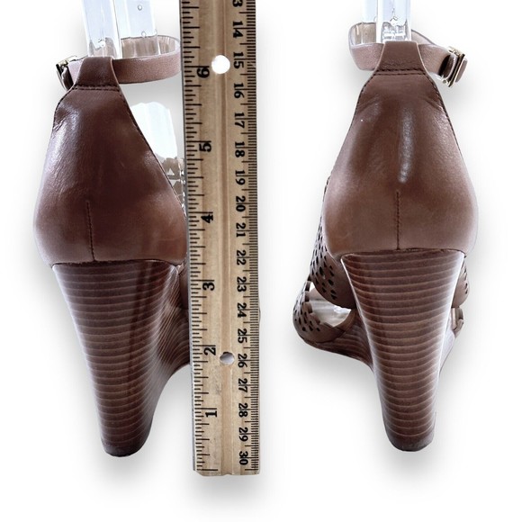 Tory Burch Dress Sandal 8.5 Shoe Brown Leather Gladiator Wedge Heel Perforated - Picture 9 of 9